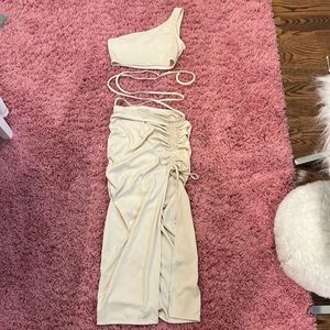 Two piece set (one shoulder top and adjustable skirt)